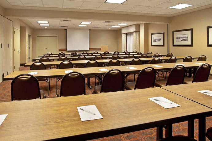 Imagen de los interiores del Hotel Hampton Inn Suites Minneapolis St Paul Arpt-mall Of America. Foto 11