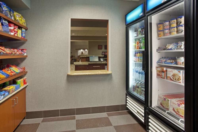 Imagen de los interiores del Hotel Hampton Inn Suites Minneapolis St Paul Arpt-mall Of America. Foto 12