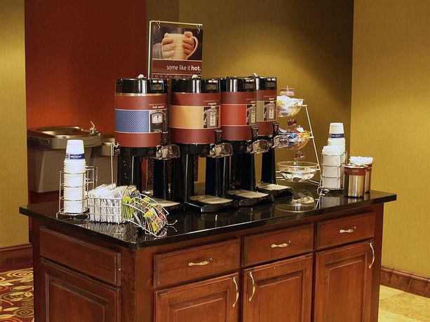 Imagen de los exteriores del Hotel Hampton Inn Suites Opelika I85 Auburn Area. Foto 8