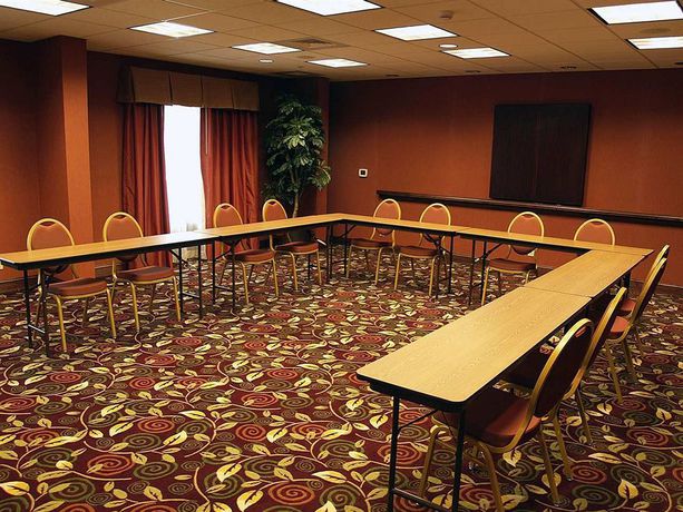 Imagen de los interiores del Hotel Hampton Inn Suites Opelika I85 Auburn Area. Foto 14