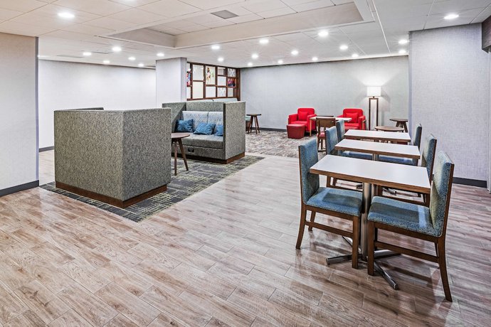 Imagen de los interiores del Hotel Hampton Inn Sulphur/lake Charles Area. Foto 19