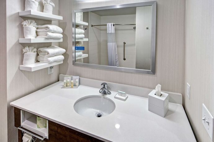 Imagen de la habitación del Hotel Hampton Inn Summerville Sc. Foto 12