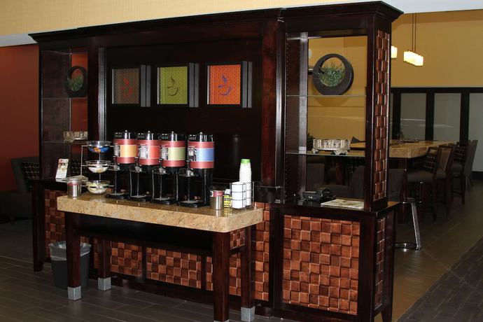 Imagen de los interiores del Hotel Hampton Inn Sweetwater. Foto 15