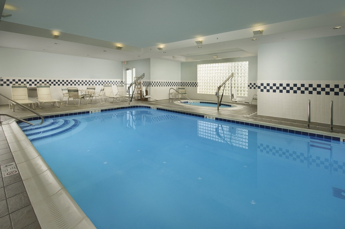 Imagen de la piscina del Hotel Hampton Inn Syracuse Clay. Foto 16