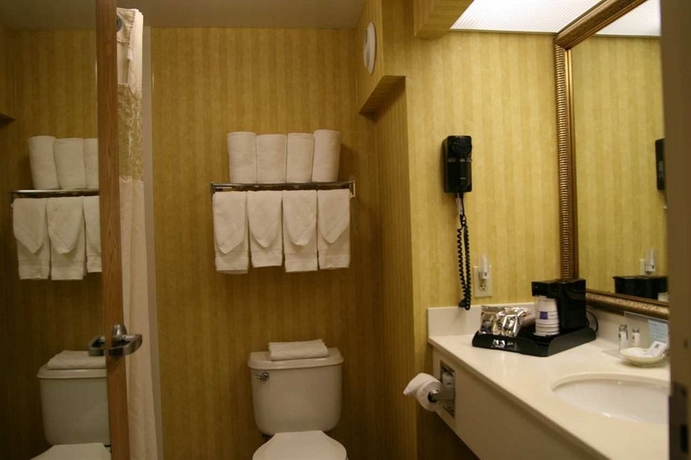 Imagen de la habitación del Hotel Hampton Inn Tallahassee-central. Foto 4