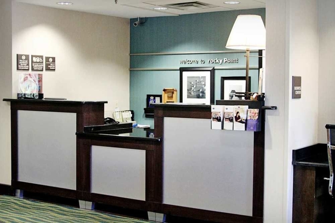 Imagen de los interiores del Hotel Hampton Inn Tampa/rocky Point-airport. Foto 10