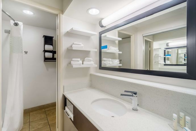 Imagen de la habitación del Hotel Hampton Inn Terre Haute. Foto 10