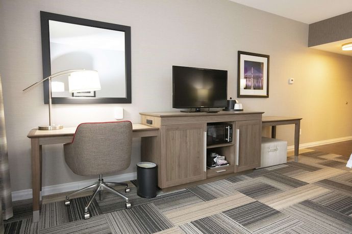 Imagen de la habitación del Hotel Hampton Inn Toledo/oregon. Foto 3
