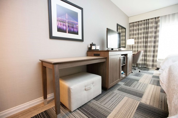 Imagen de la habitación del Hotel Hampton Inn Toledo/oregon. Foto 5