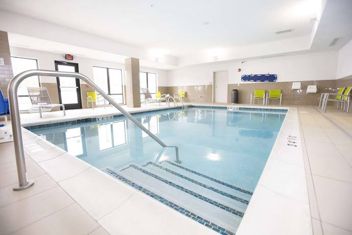 Imagen de la piscina del Hotel Hampton Inn Toledo/oregon. Foto 20