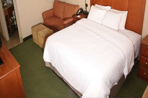 Imagen de la habitación del Hotel Hampton Inn Toledo-south/maumee. Foto 14