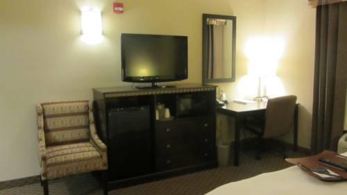 Imagen de la habitación del Hotel Hampton Inn Topeka. Foto 8