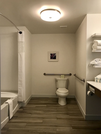 Imagen de la habitación del Hotel Hampton Inn Turlock. Foto 6