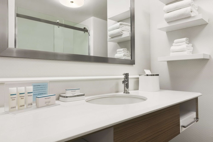 Imagen de la habitación del Hotel Hampton Inn Turlock. Foto 14