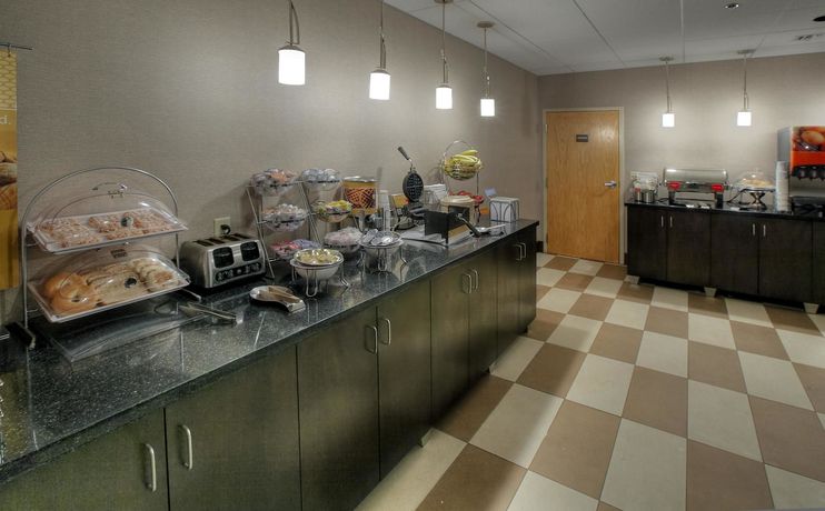 Imagen de los interiores del Hotel Hampton Inn Tuscaloosa-east. Foto 8