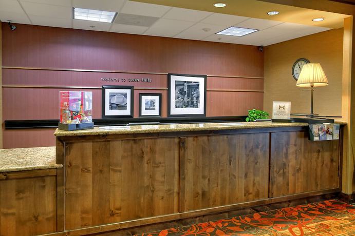 Imagen de los interiores del Hotel Hampton Inn Twin Falls Id. Foto 16