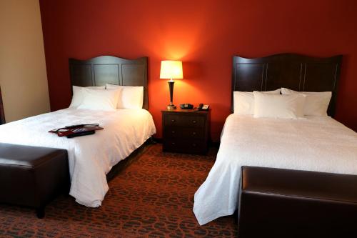 Imagen de la habitación del Hotel Hampton Inn Union City. Foto 8