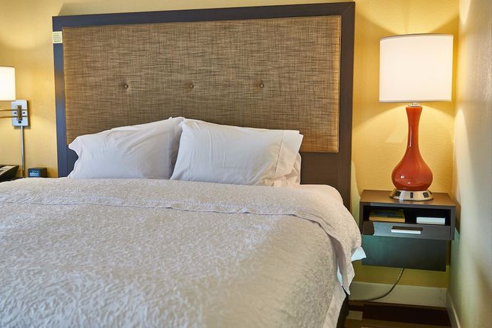 Imagen de la habitación del Hotel Hampton Inn Uniontown. Foto 2