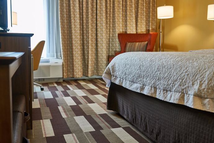 Imagen de la habitación del Hotel Hampton Inn Uniontown. Foto 5