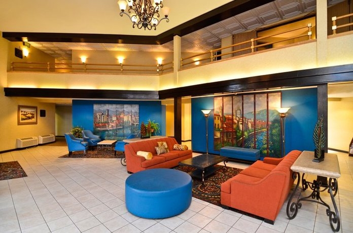 Imagen de los interiores del Hotel Hampton Inn Vallejo. Foto 5