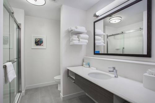 Imagen de la habitación del Hotel Hampton Inn Vincennes. Foto 2