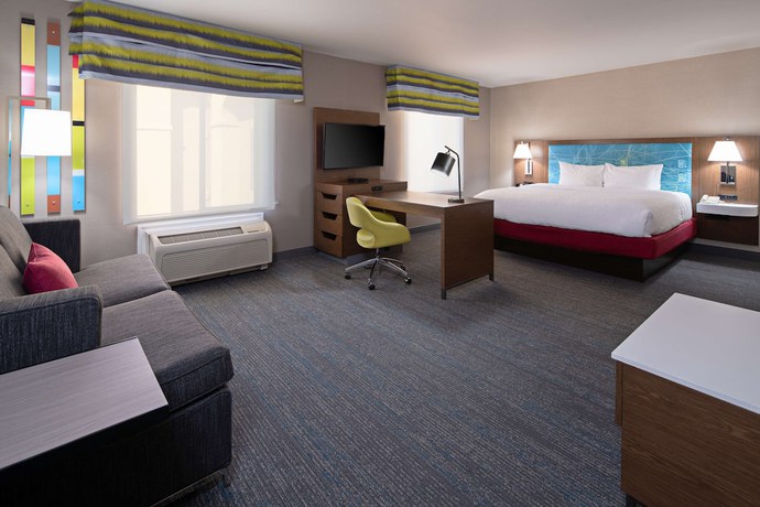 Imagen de la habitación del Hotel Hampton Inn Visalia. Foto 8