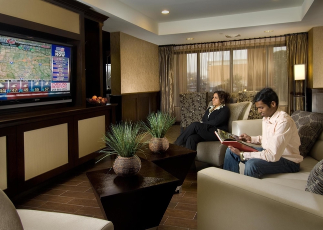 Imagen de los interiores del Hotel Hampton Inn Waco. Foto 6