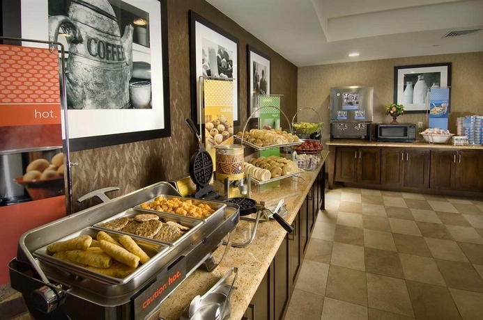Imagen del bar/restaurante del Hotel Hampton Inn Waco. Foto 3