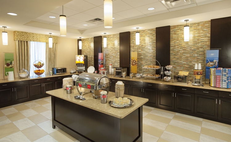Imagen del bar/restaurante del Hotel Hampton Inn Washington-dulles Int'l Airport South. Foto 4