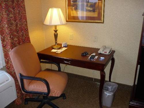 Imagen de la habitación del Hotel Hampton Inn Waterbury. Foto 7