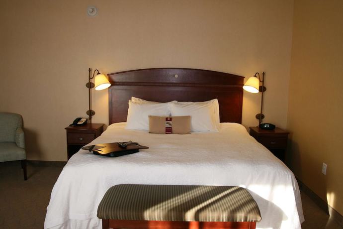 Imagen de la habitación del Hotel Hampton Inn Watertown. Foto 9