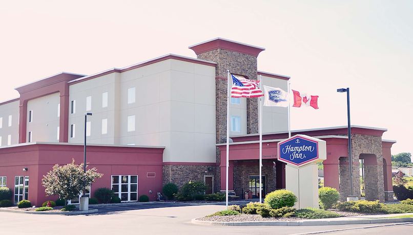 Imagen general del Hotel Hampton Inn Watertown. Foto 1