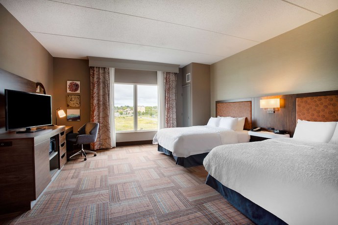 Imagen de la habitación del Hotel Hampton Inn Watertown. Foto 16