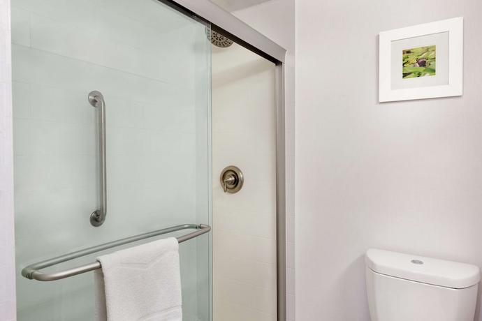 Imagen de la habitación del Hotel Hampton Inn Waycross. Foto 12