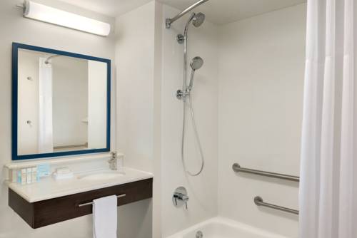Imagen de la habitación del Hotel Hampton Inn West Des Moines Lake Drive. Foto 12