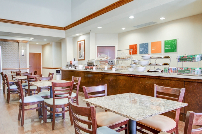 Imagen del bar/restaurante del Hotel Hampton Inn Weston Ft. Lauderdale. Foto 6