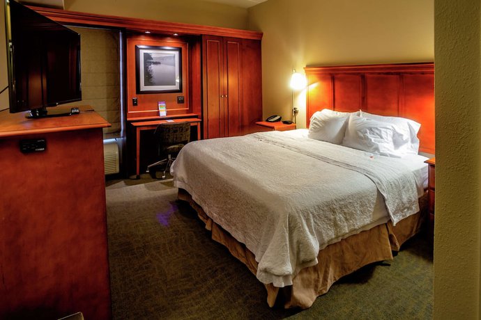 Imagen de la habitación del Hotel Hampton Inn Wheeling. Foto 4