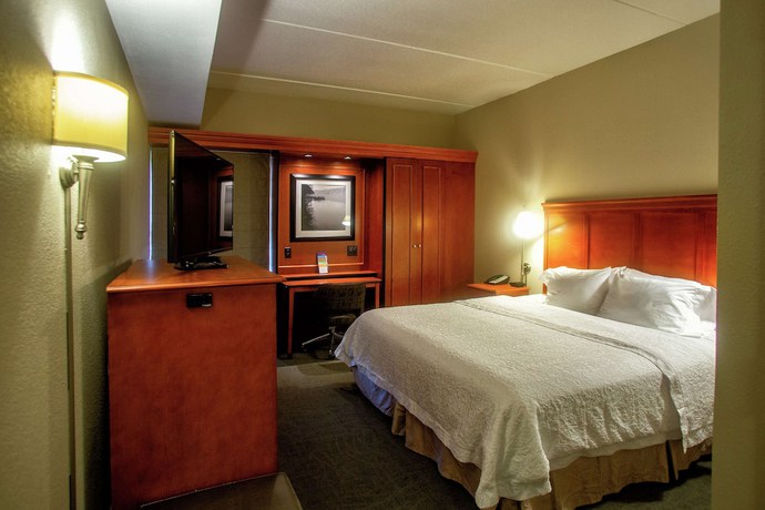 Imagen de la habitación del Hotel Hampton Inn Wheeling. Foto 8