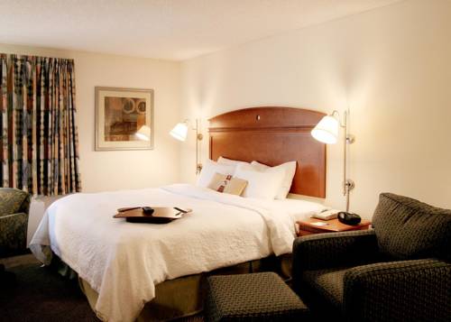 Imagen de la habitación del Hotel Hampton Inn White River Junction. Foto 9
