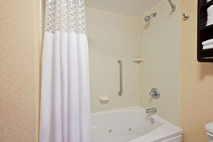 Imagen de la habitación del Hotel Hampton Inn Winfield/teays Valley. Foto 7