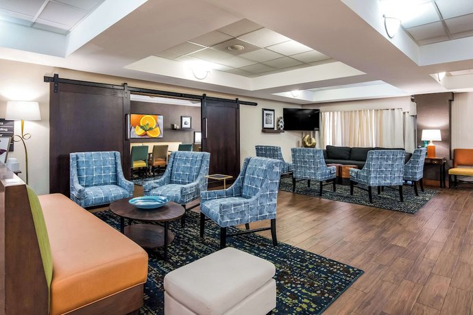 Imagen de los interiores del Hotel Hampton Inn Winter Haven. Foto 10