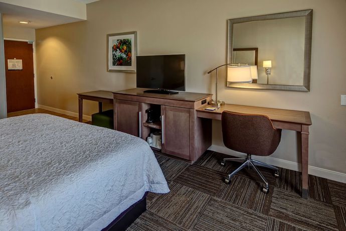 Imagen de la habitación del Hotel Hampton Inn Winter Haven. Foto 2