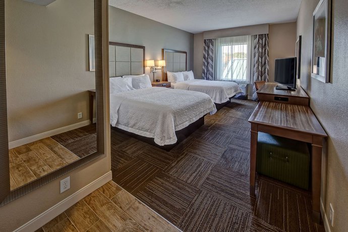 Imagen de la habitación del Hotel Hampton Inn Winter Haven. Foto 9