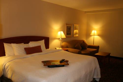 Imagen de la habitación del Hotel Hampton Inn Woodbridge. Foto 4