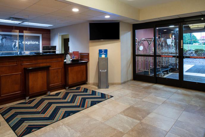 Imagen de los interiores del Hotel Hampton Inn Wytheville. Foto 19