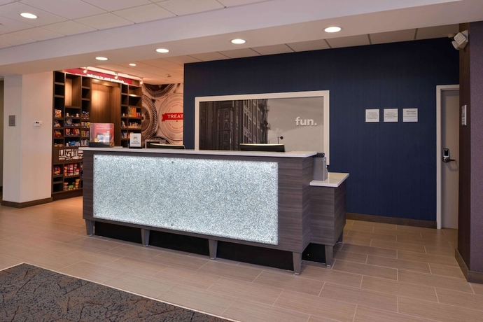Imagen de los interiores del Hotel Hampton Inn & Suites Albany-east Greenbush. Foto 19