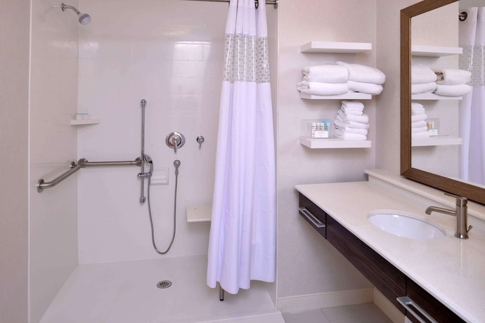 Imagen de la habitación del Hotel Hampton Inn & Suites Albany-east Greenbush. Foto 16