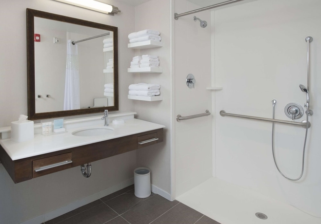 Imagen de la habitación del Hotel Hampton Inn & Suites Braselton. Foto 6