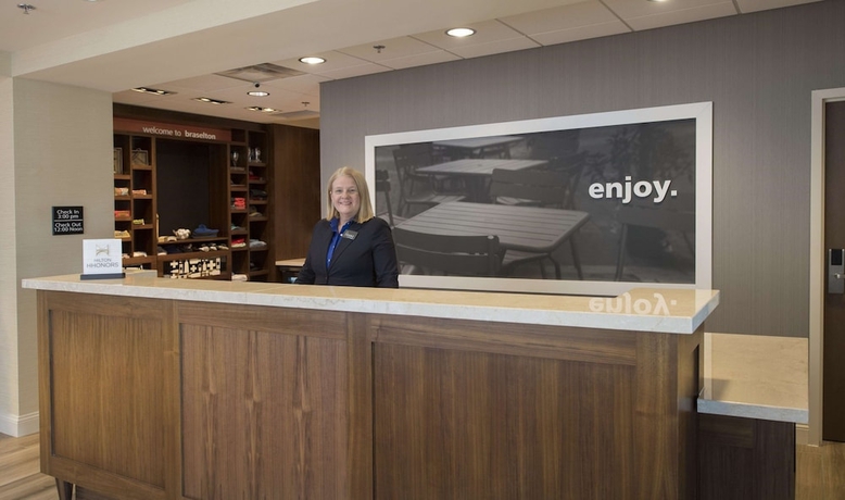 Imagen de los interiores del Hotel Hampton Inn & Suites Braselton. Foto 13