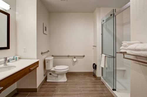 Imagen de la habitación del Hotel Hampton Inn & Suites By Hilton Grande Prairie. Foto 4
